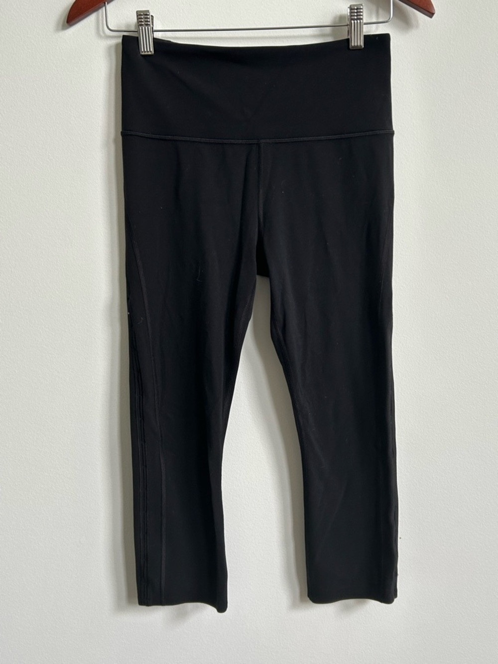 Athleta Horizon Scallop Capri Cropped Leggings Small